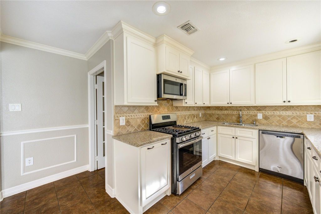 Photo of 6729 Barney Road, Houston, TX 77092 (MLS # 96879612)