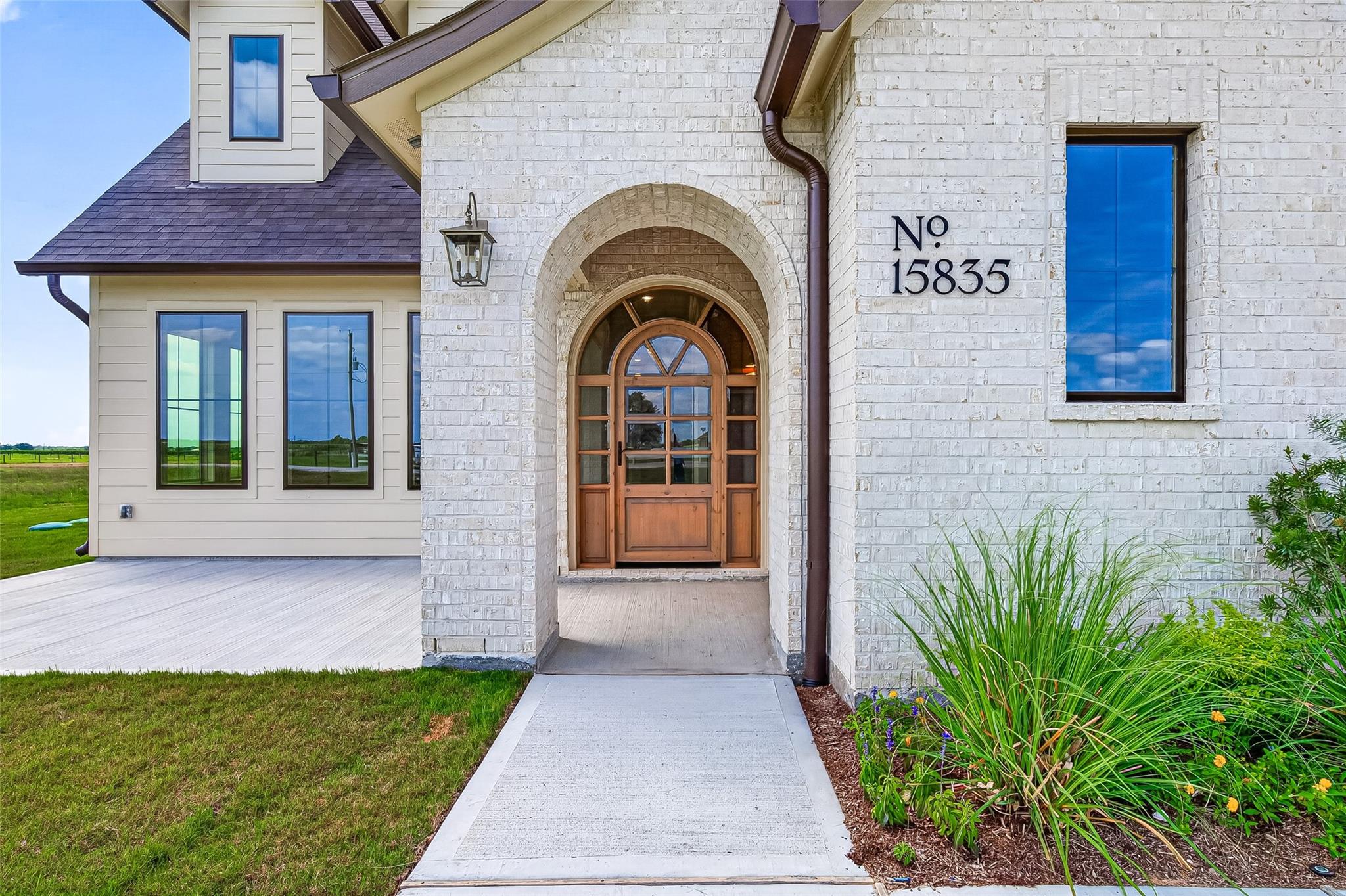 15835 County Road 268