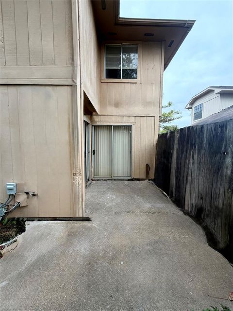 Photo of 9327 Westacre Place, Houston, TX 77083 (MLS # 96519955)