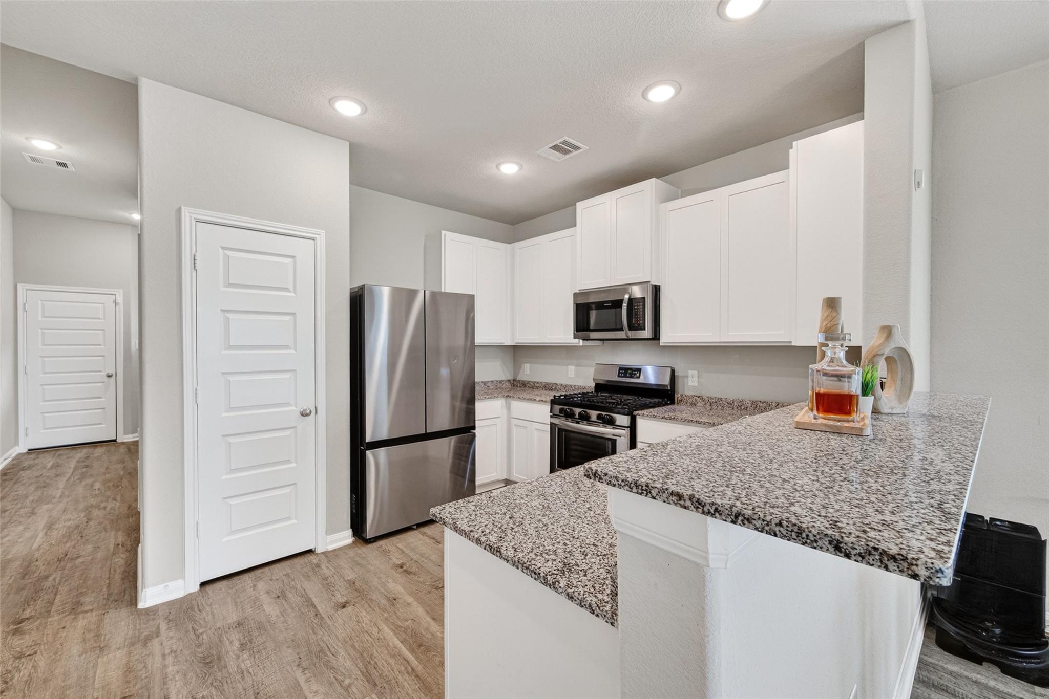 8006 Barret Travis Court