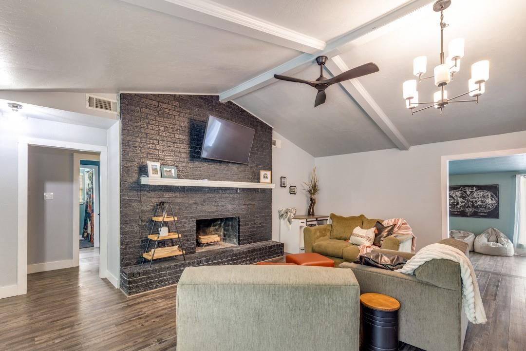 2511 River Ridge