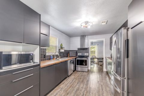 Photo of 2511 River Ridge, Conroe, TX 77385 (MLS # 20875265)