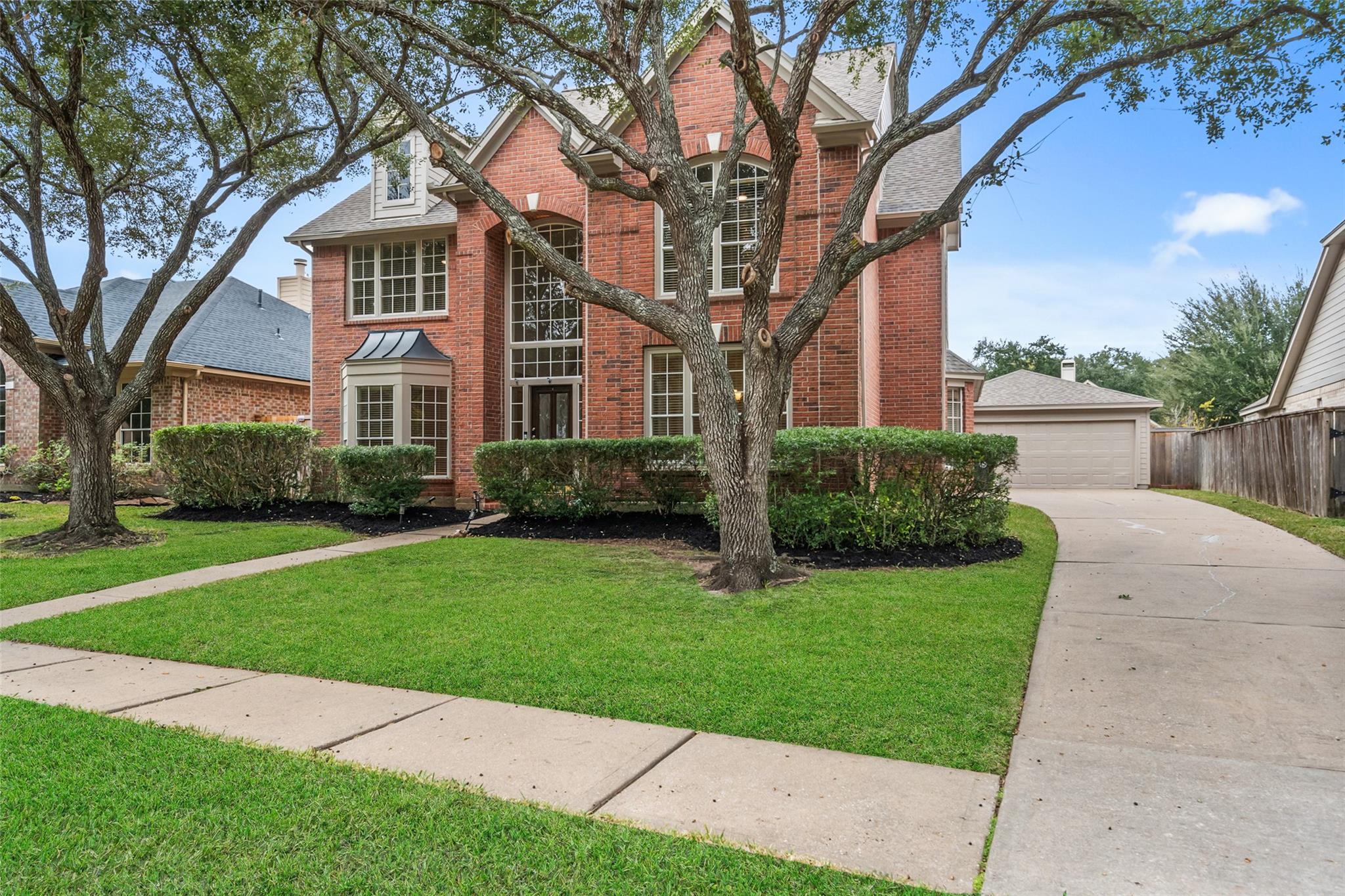 1123 Summer Brook