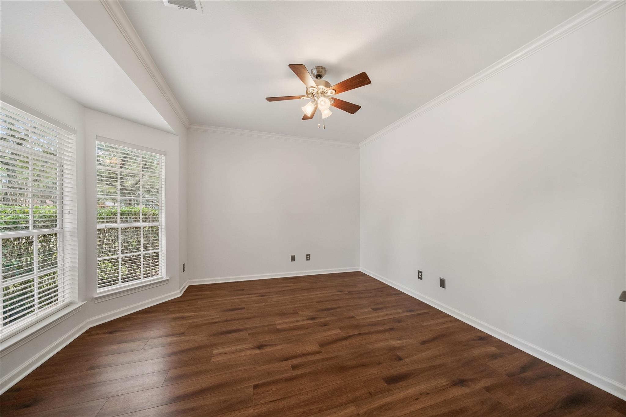 1123 Summer Brook