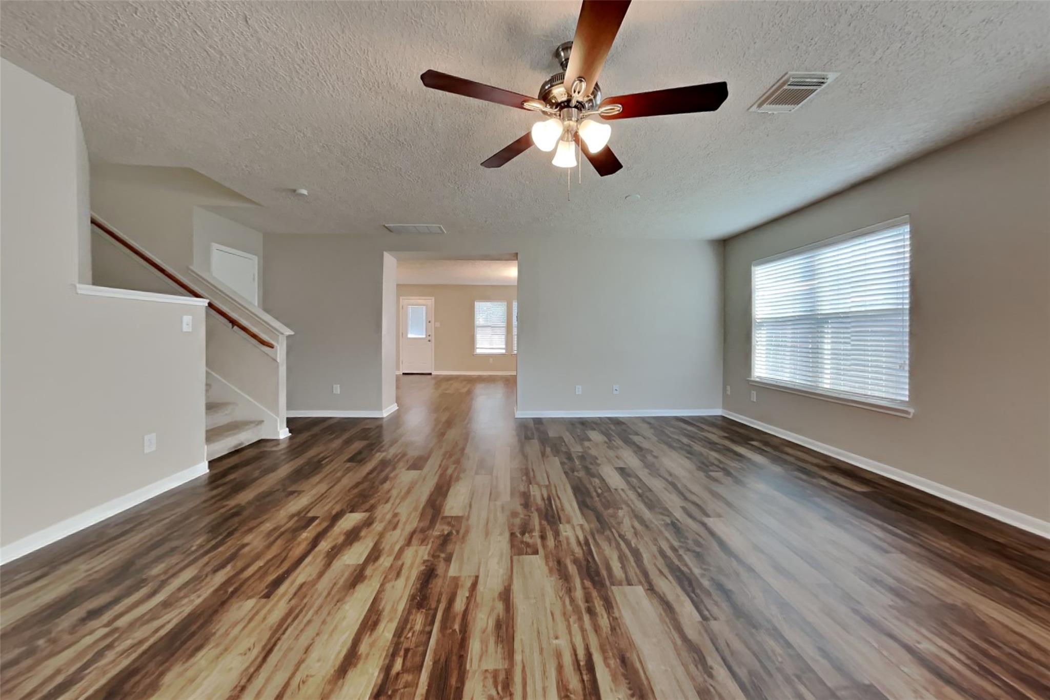 19210 Doves Landing Avenue