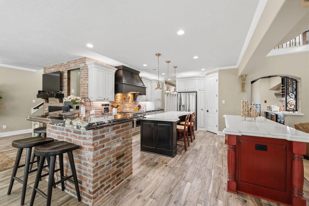 Photo of 1214 Eversham Way, Kingwood, TX 77339 (MLS # 25249852)