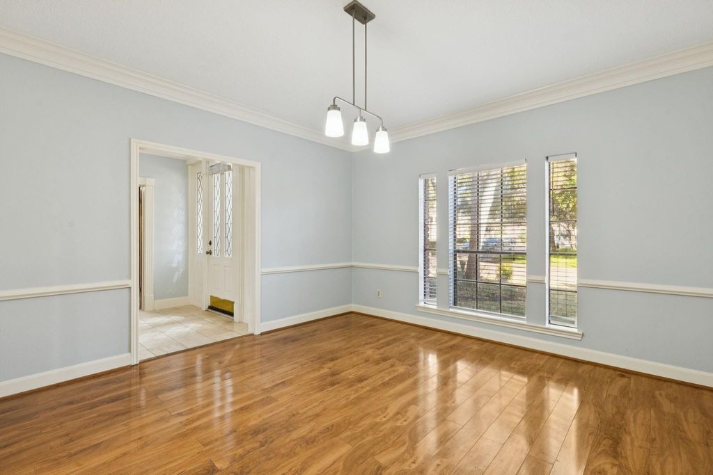 Photo of 14819 Walbrook Drive, Sugar Land, TX 77498 (MLS # 73990510)