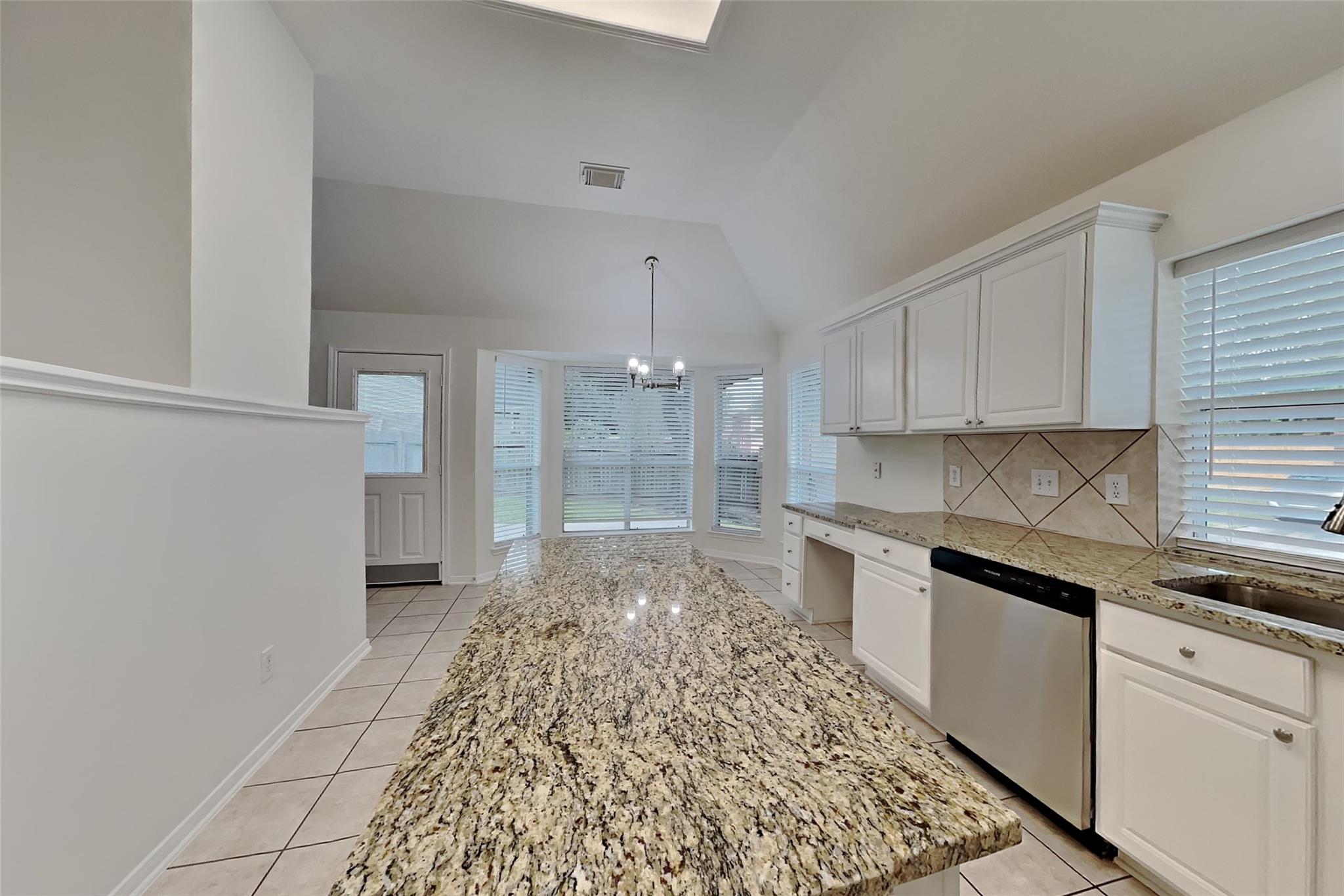 2615 Honeysuckle Walk
