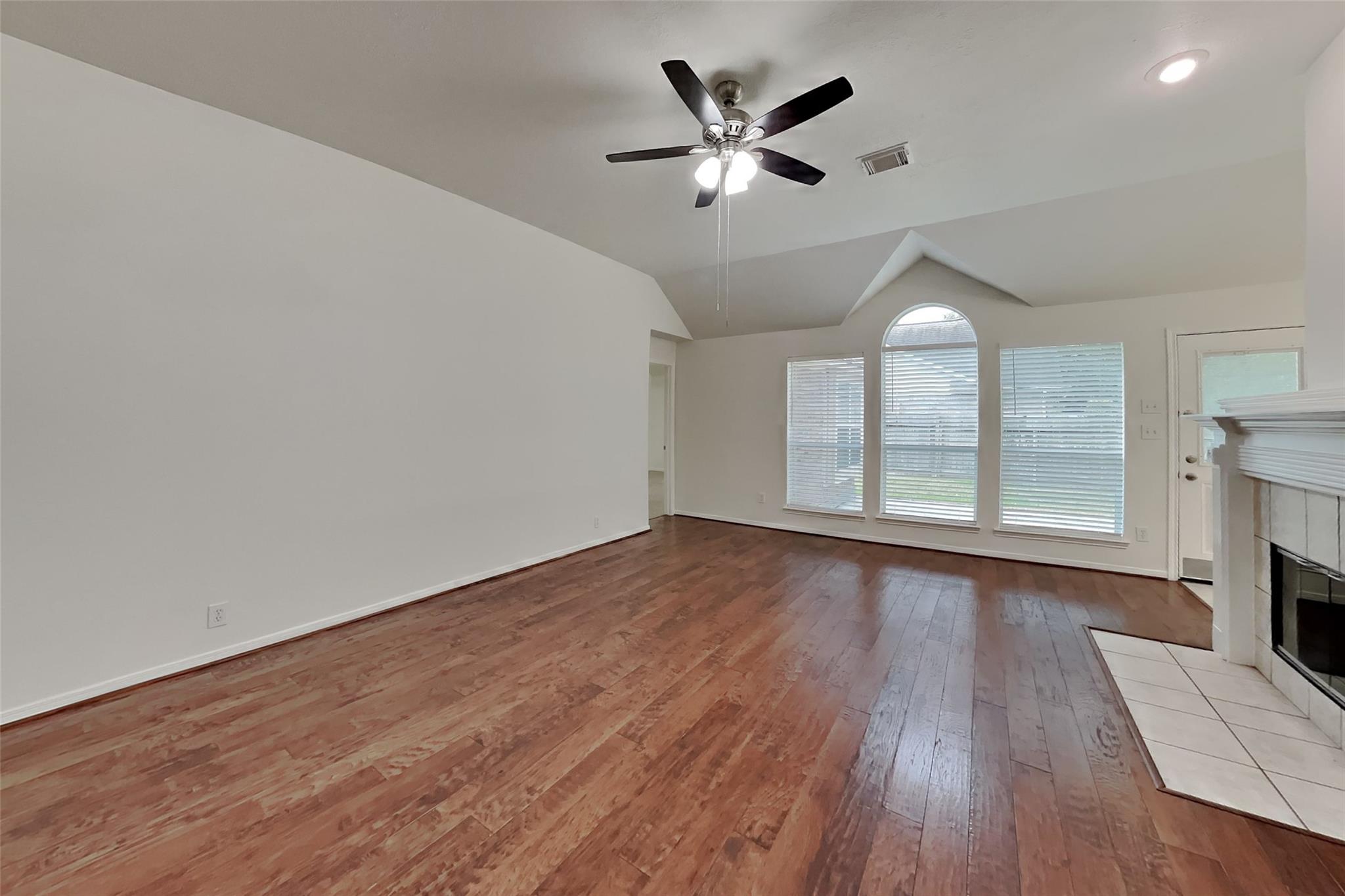 2615 Honeysuckle Walk