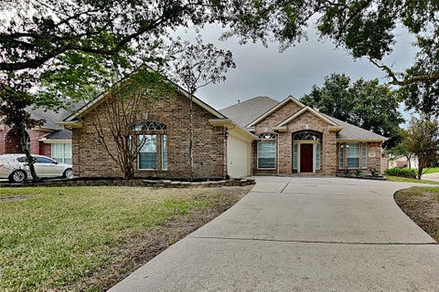 Photo of 2615 Honeysuckle Walk, Spring, TX 77388 (MLS # 19762207)