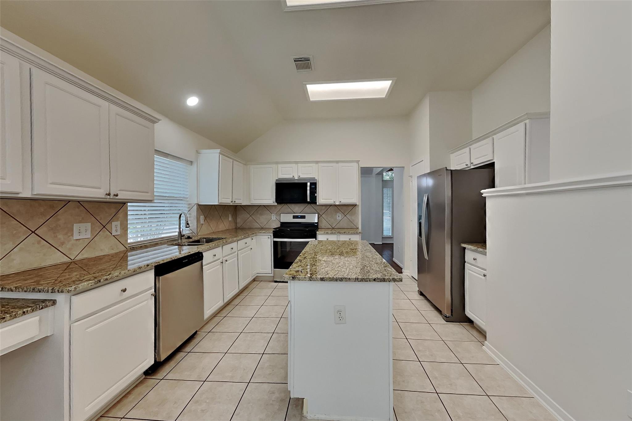 2615 Honeysuckle Walk
