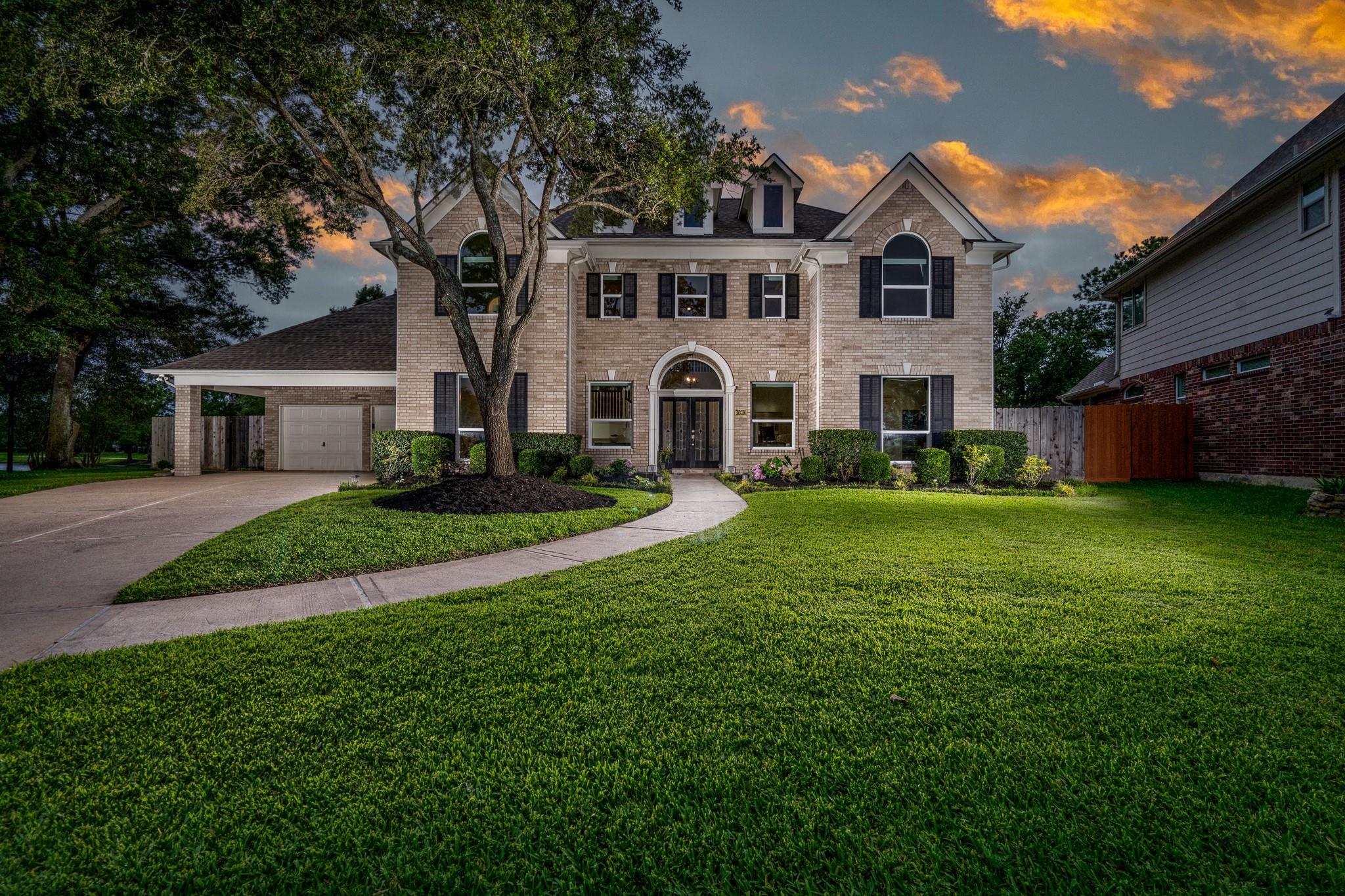 15903 Lake Loop Drive
