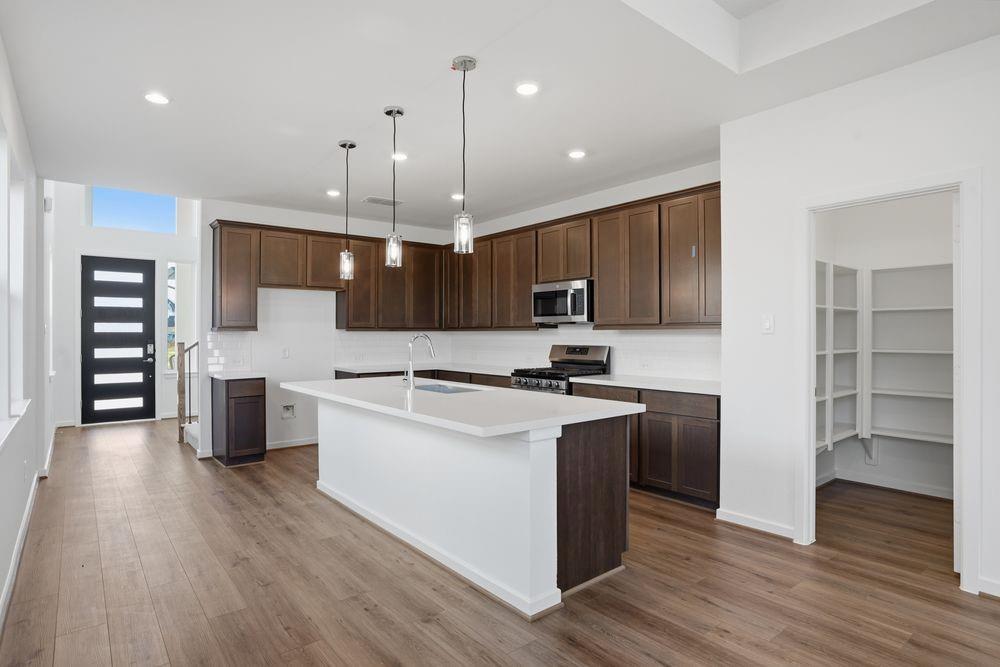 9026 Selwyn Pointe Way