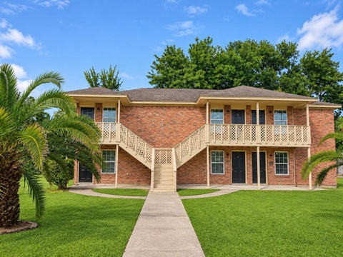 Apartment For Rent - 704 Ave B #5<br/> La Marque, TX 77568