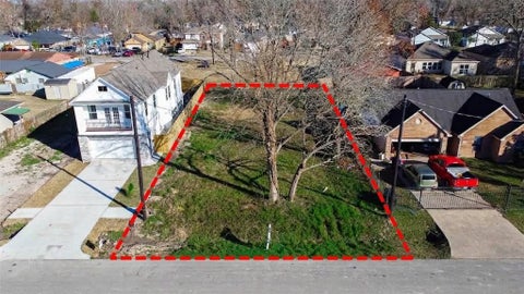 Photo of 918 Randolph Street, Houston, TX 77088 (MLS # 52724434)
