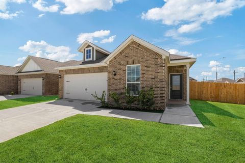 Photo of 7603 Tipton Meadow Way, Richmond, TX 77469 (MLS # 40225654)