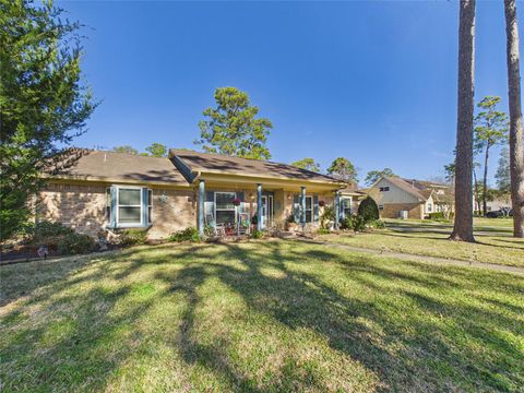 Photo of 2819 Frostwood Circle, Dickinson, TX 77539 (MLS # 28149284)