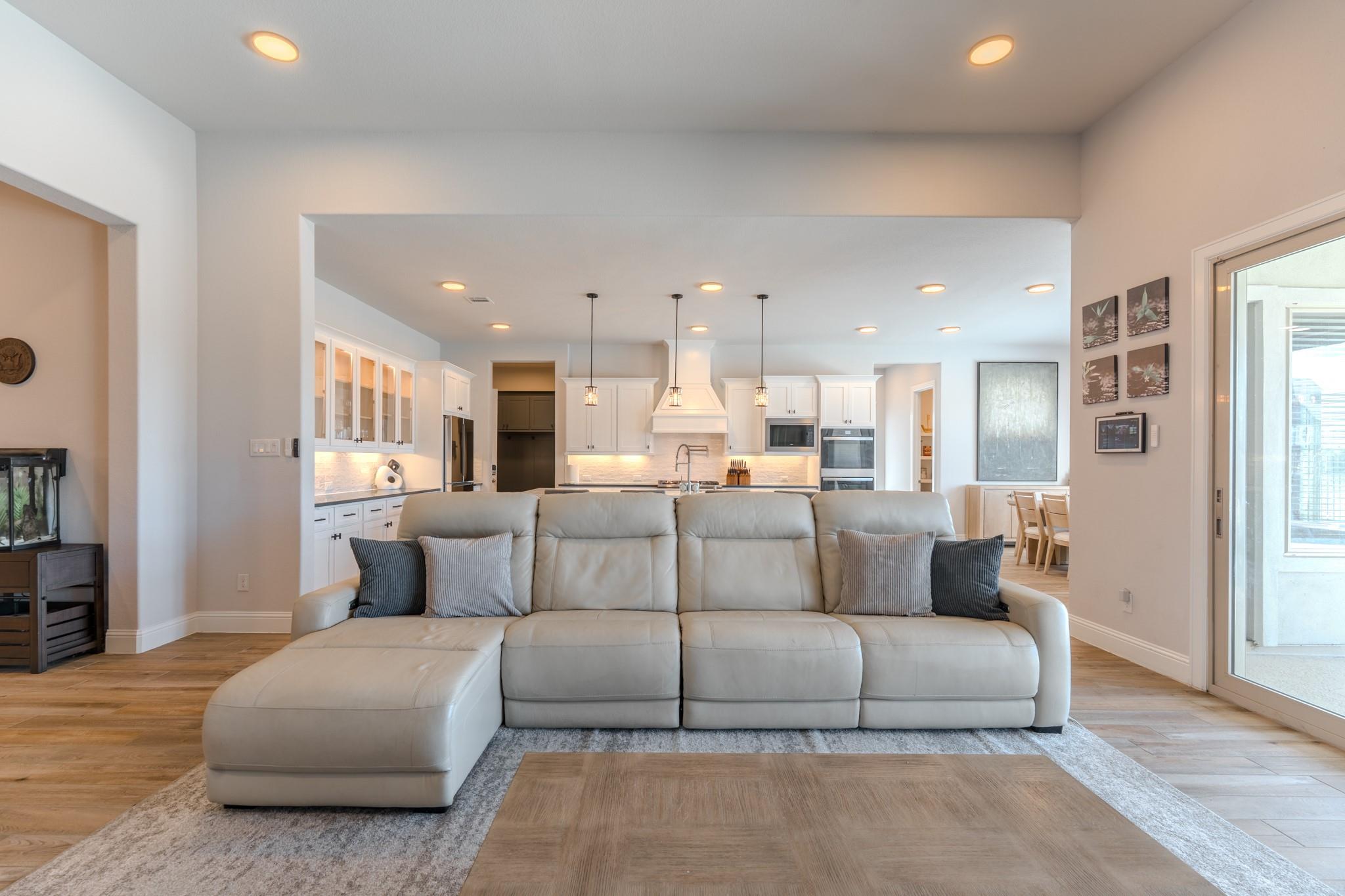 2111 Myrtle Manor Lane