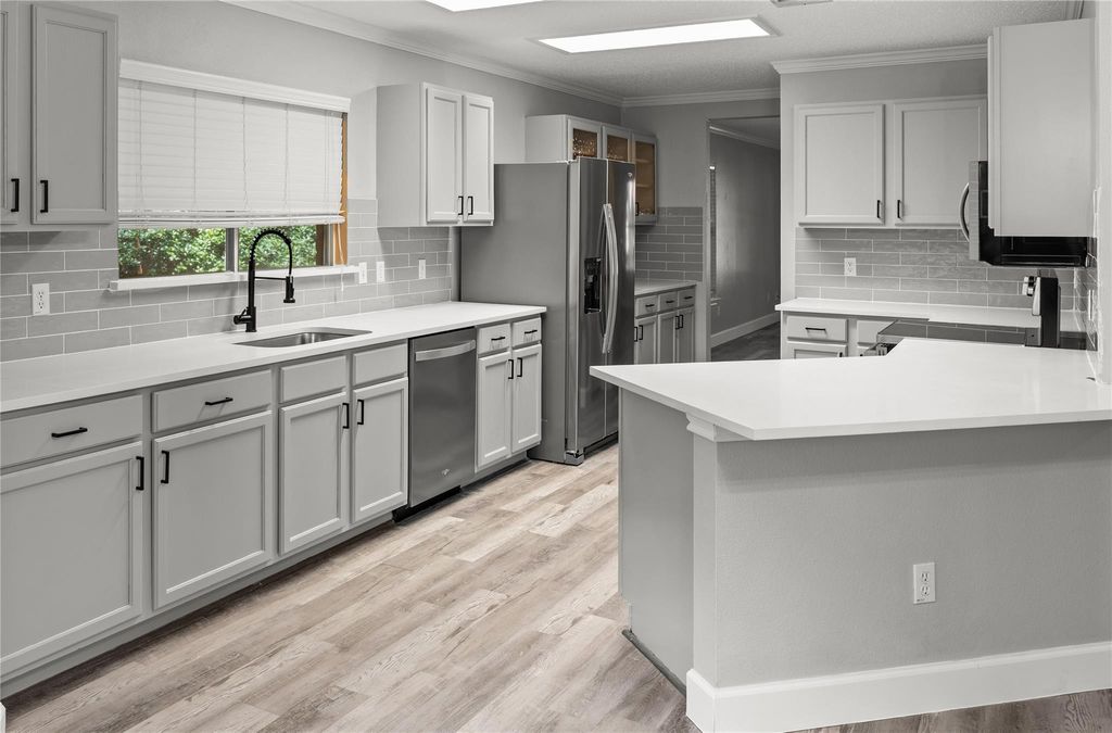 Photo of 10905 Claywood Drive, Austin, TX 78753 (MLS # 34546011)