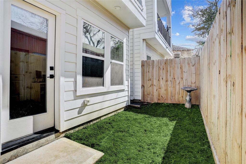 Photo of 2013 Cochran Street, Houston, TX 77009 (MLS # 58043865)