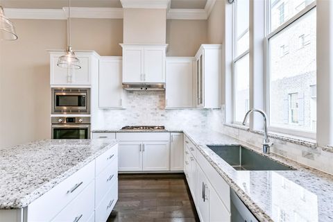 Photo of 9507 London Bridge Station, Houston, TX 77045 (MLS # 80225217)