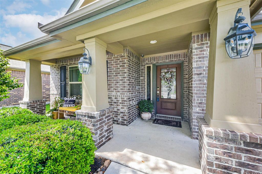 Photo of 1619 Evermore Manor Lane, Houston, TX 77073 (MLS # 10215140)