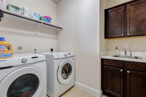 Tiny photo for 38 S Pinto Point Circle, The Woodlands, TX 77389 (MLS # 34359652)