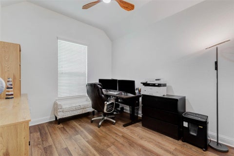 Tiny photo for 38 S Pinto Point Circle, The Woodlands, TX 77389 (MLS # 34359652)