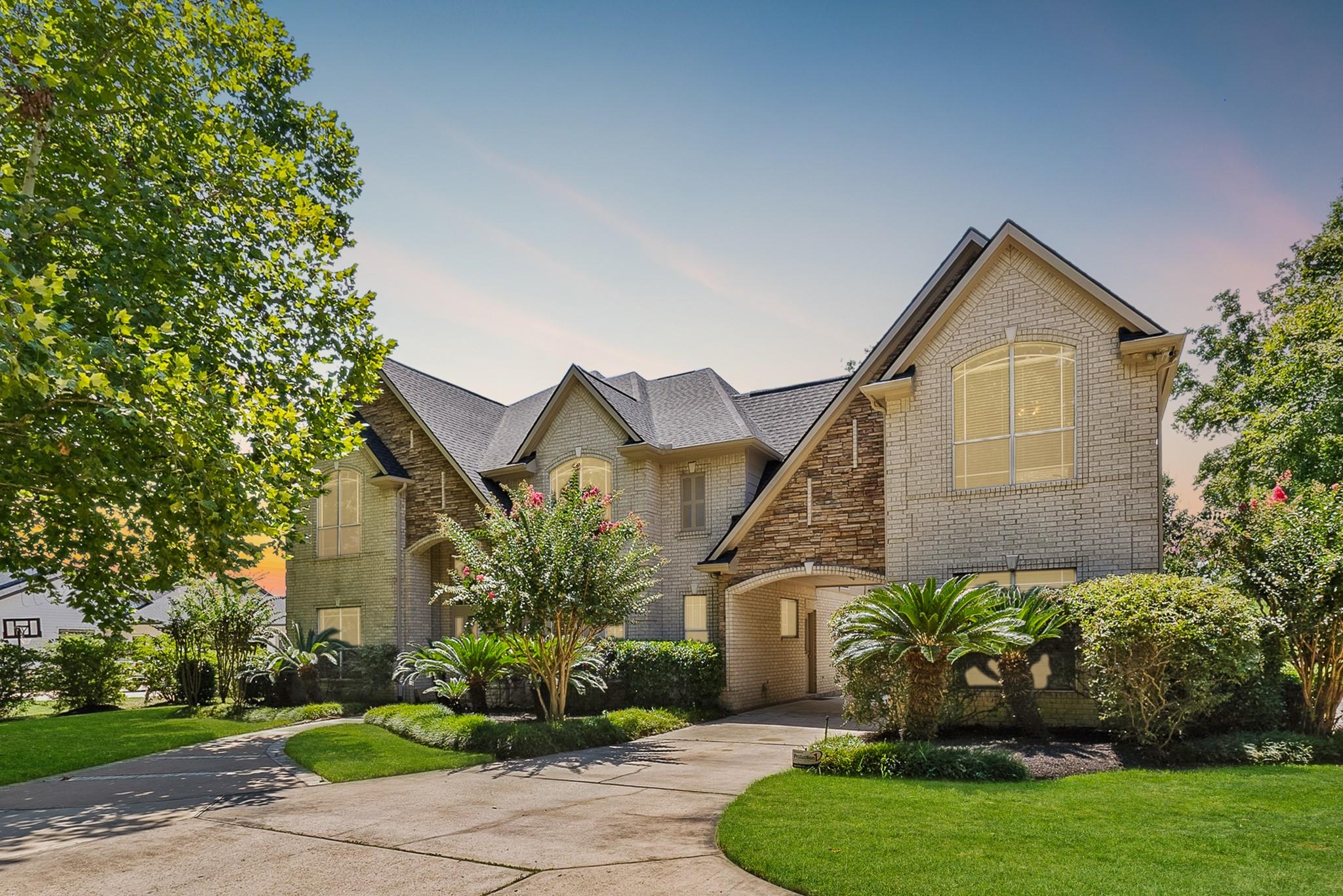 11827 Water Oak Drive