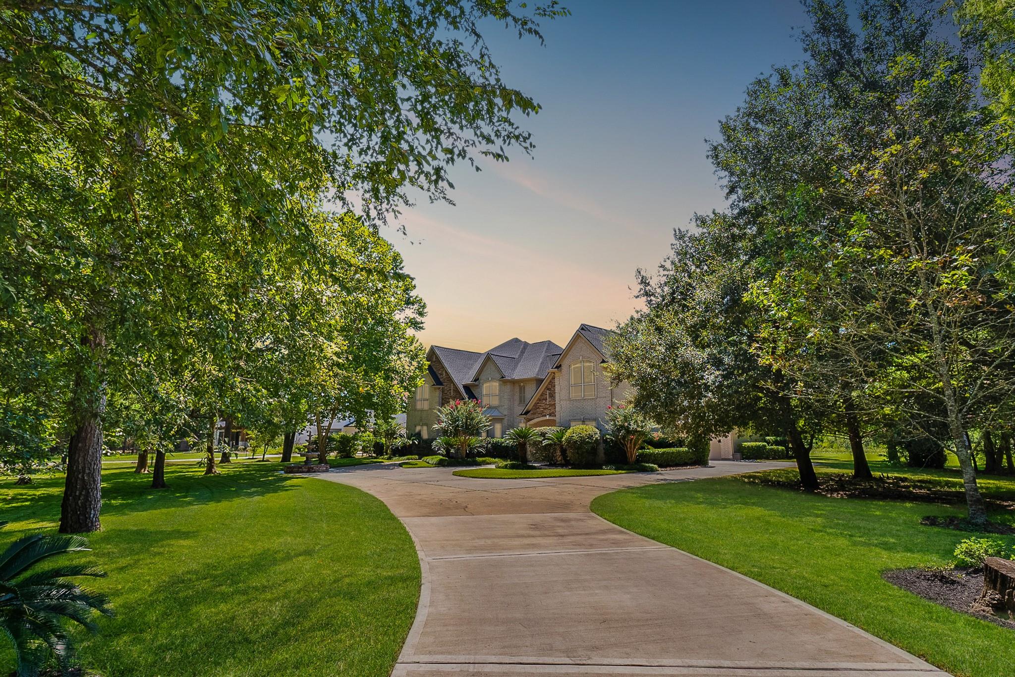 11827 Water Oak Drive