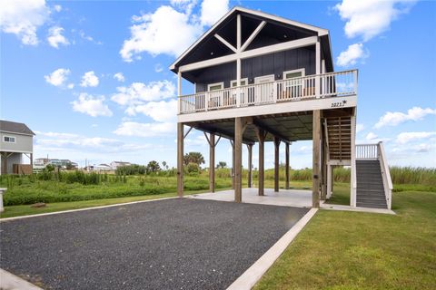 Photo of 1071 Shady Lane, Gilchrist, TX 77617 (MLS # 45899715) Photo of 1071 Shady Lane, Gilchrist, TX 77617 (MLS # 45899715)