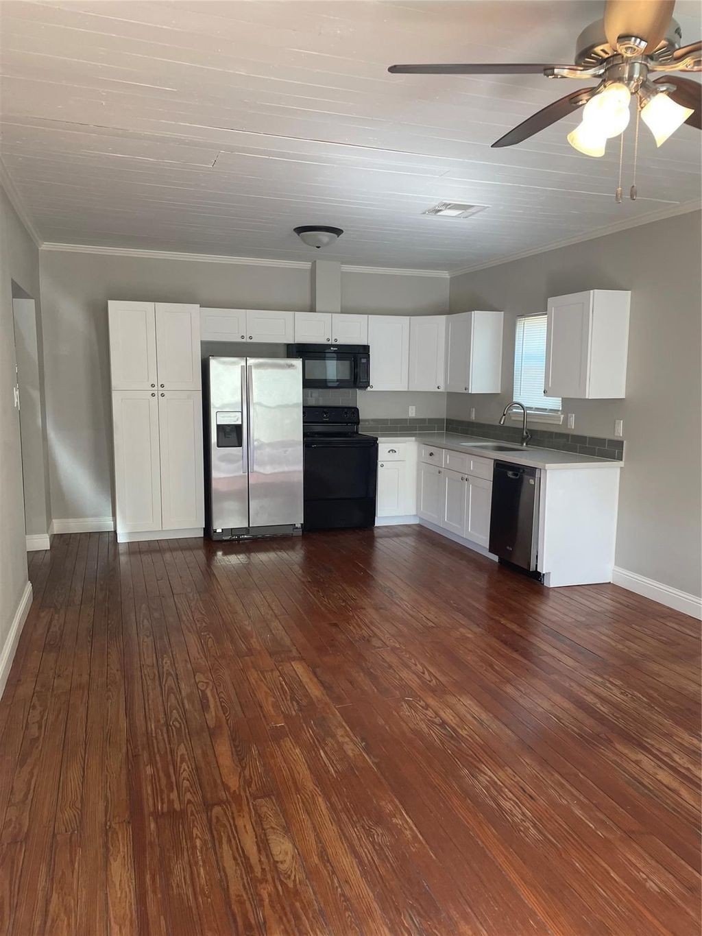 Photo of 517 Atchison Street, Sealy, TX 77474 (MLS # 67668477)