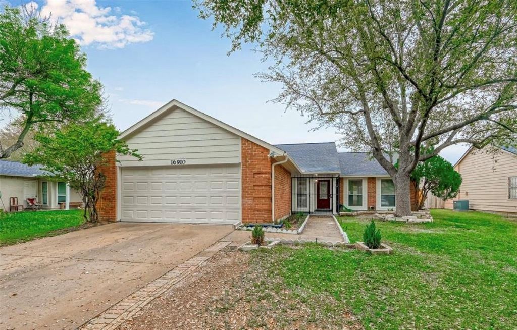 Photo of 16910 Cairngale Street, Houston, TX 77084 (MLS # 47777273)
