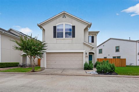 Photo of 10021 Hillside Bayou Drive, Houston, TX 77080 (MLS # 63563090) Photo of 10021 Hillside Bayou Drive, Houston, TX 77080 (MLS # 63563090)