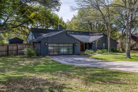 Homes For Sale - 2414 E Rosedale Dr<br/> Washington County, Brenham, TX 77833