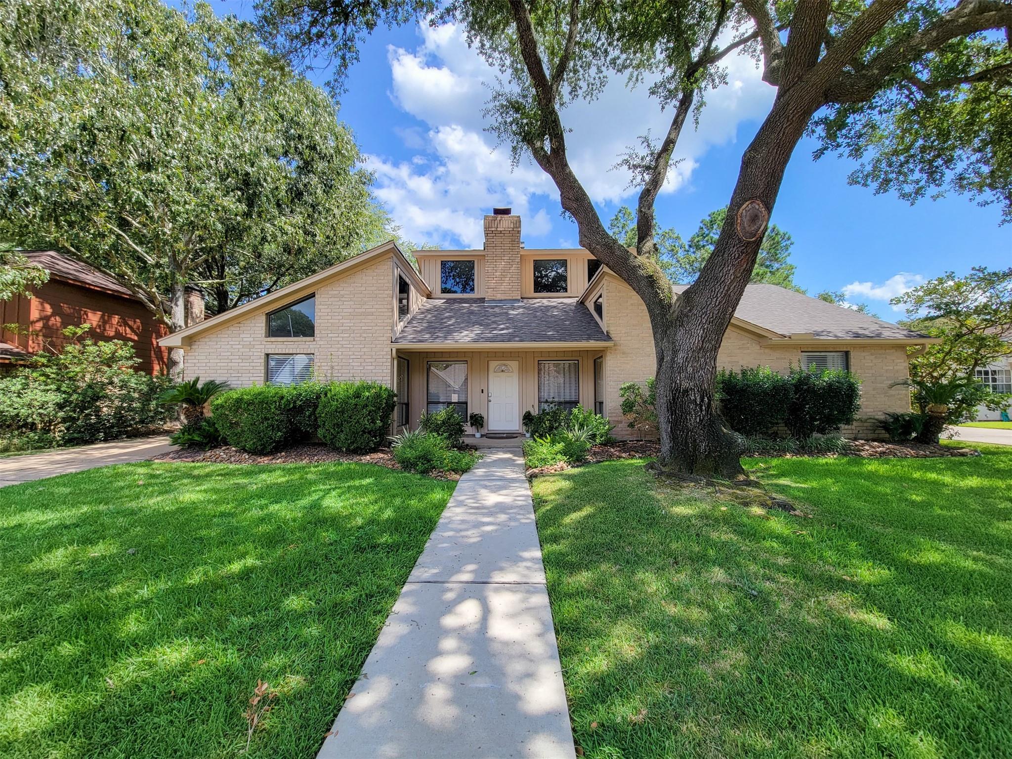 8111 Pine Green Lane