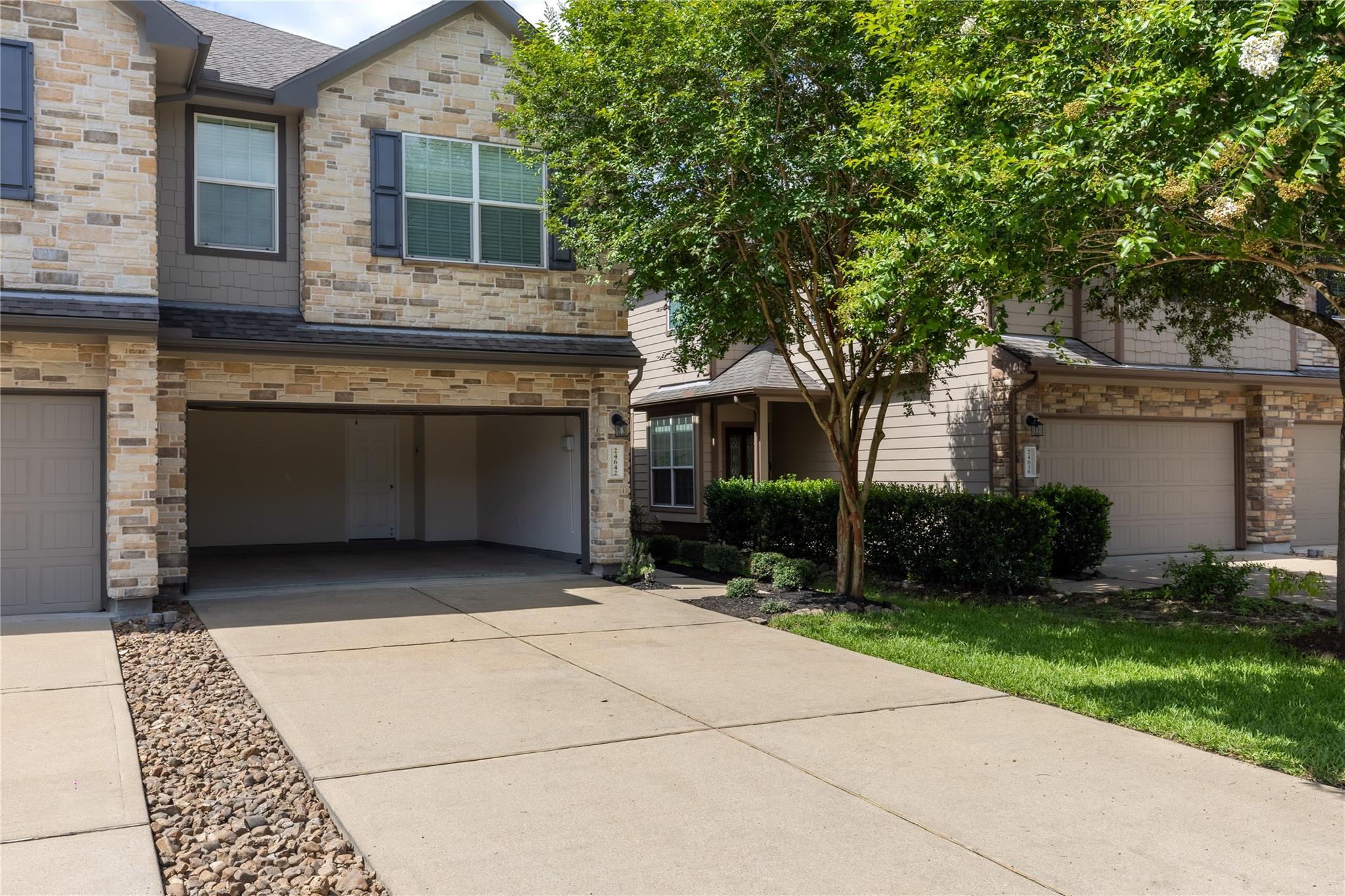 24642 Folkstone Circle