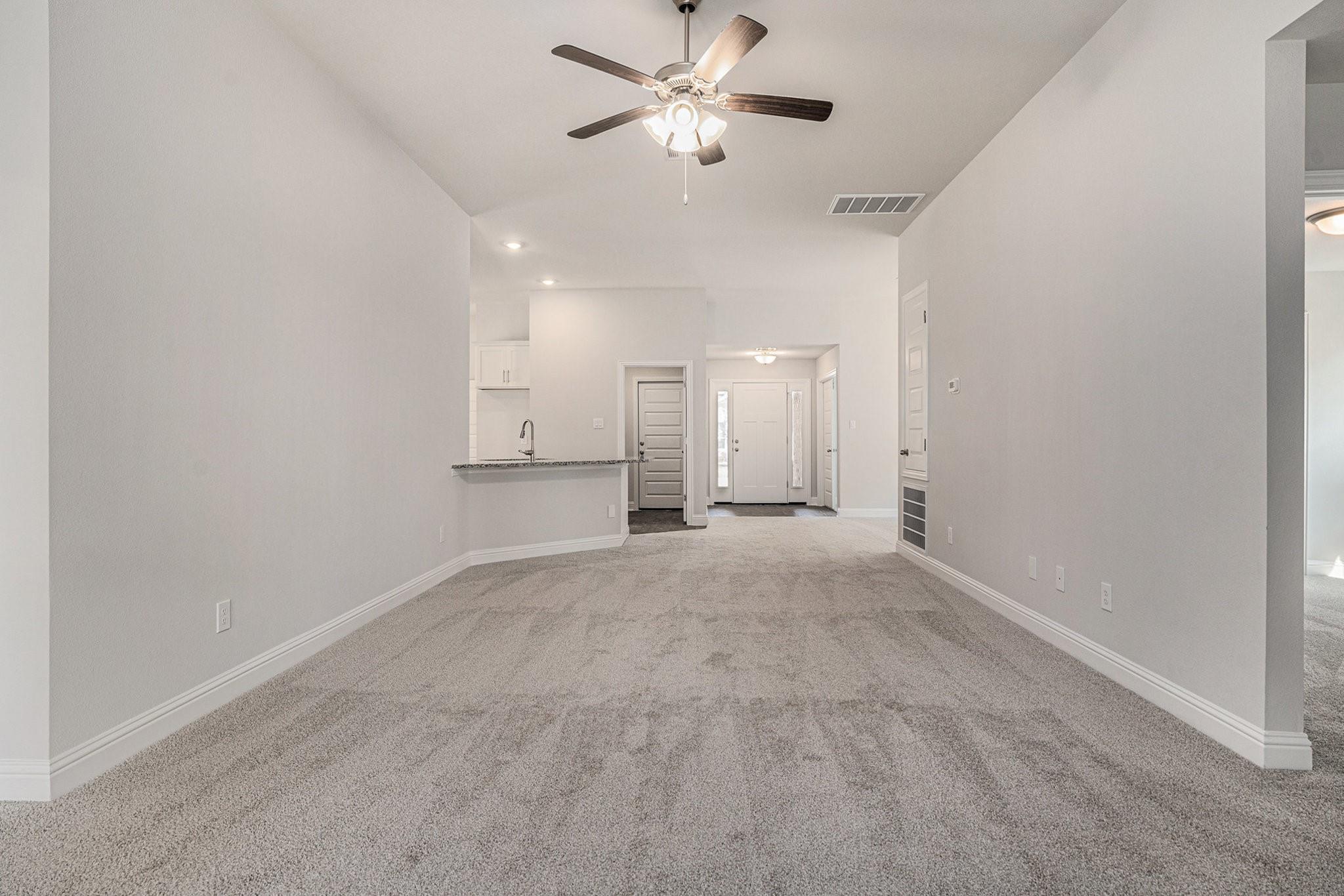 33 Greenbriar Loop