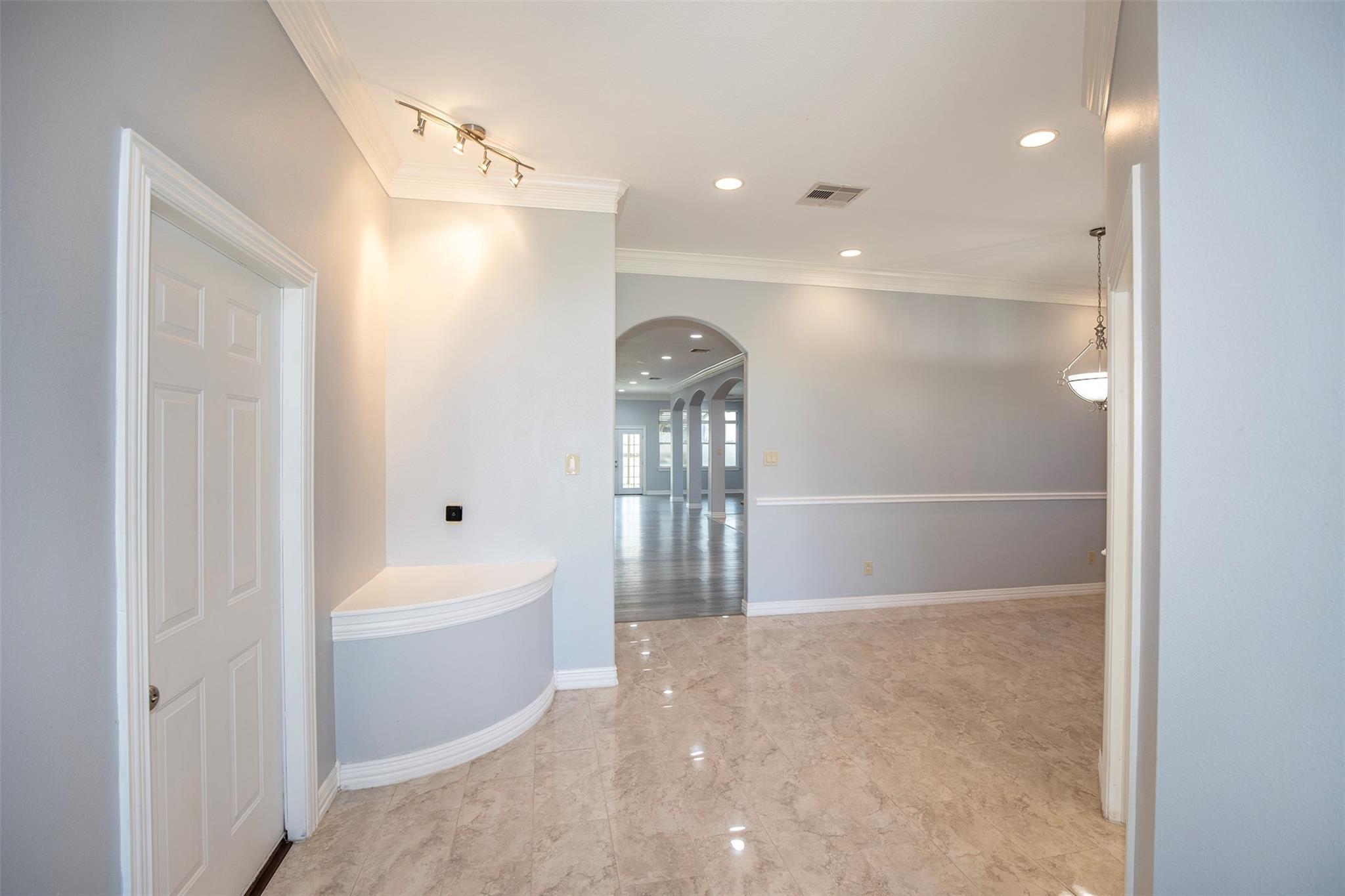 2535 Broadway Street