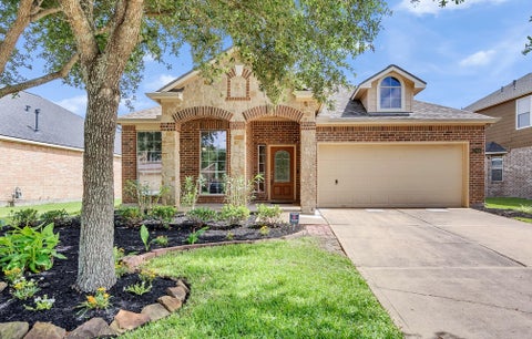 Photo of 12916 Southern Valley Drive, Pearland, TX 77584 (MLS # 2080702)
