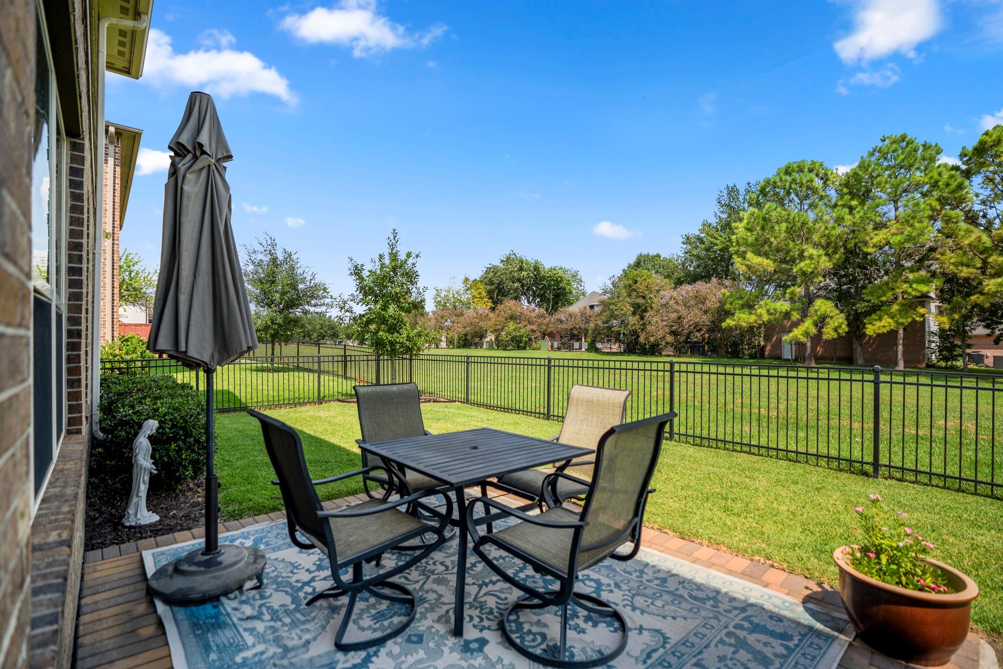 32 Waterford Way