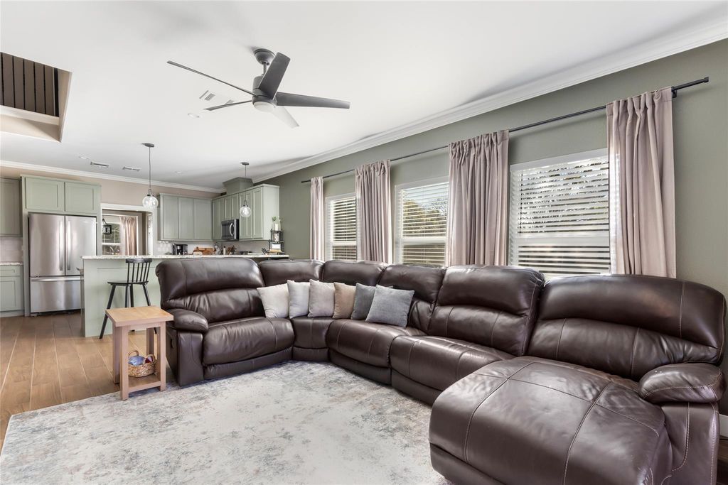 Photo of 2201 Maple Avenue, Liberty, TX 77575 (MLS # 48351122)