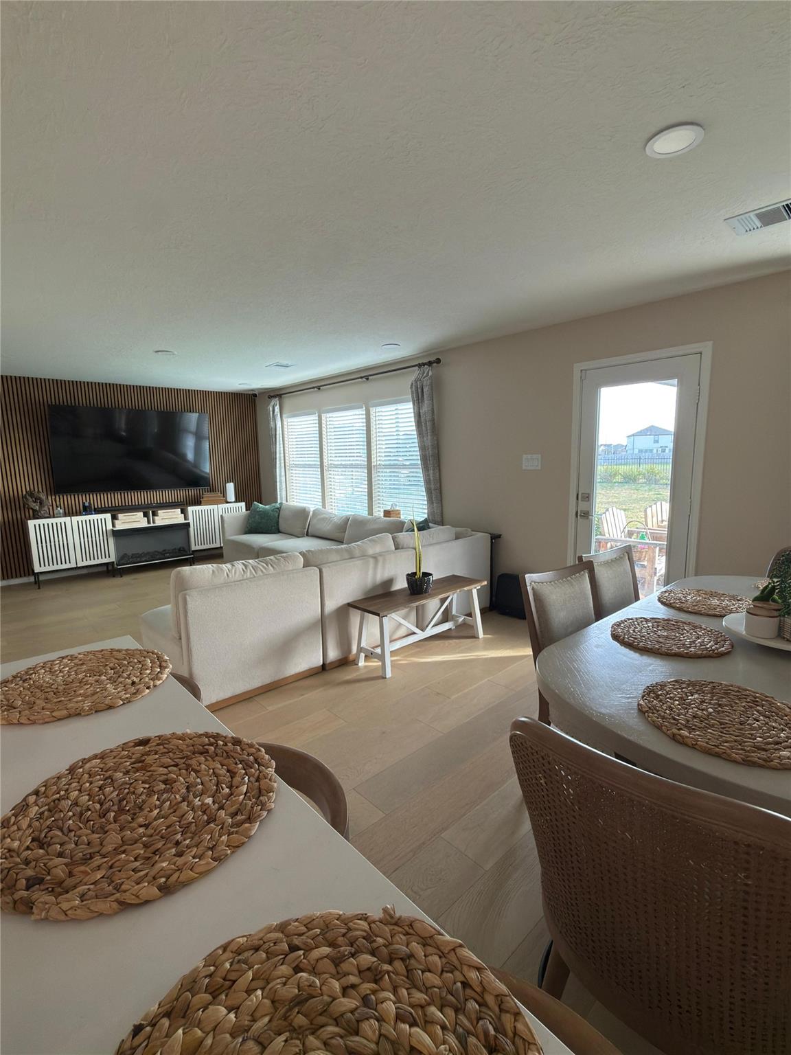 4915 Abbey Manor Lane