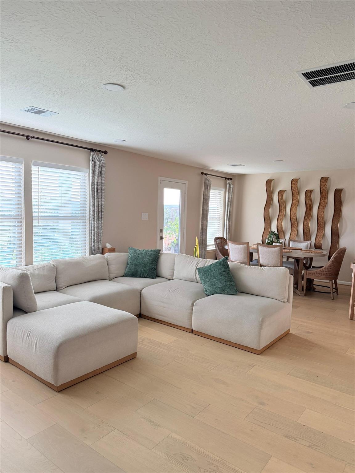 4915 Abbey Manor Lane