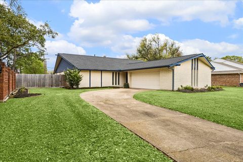 Homes For Sale - 1522 19th Avenue<br/> Texas City, TX 77590