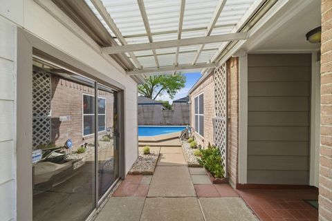 Tiny photo for 7346 Camino Verde Drive, Houston, TX 77083 (MLS # 95616806)