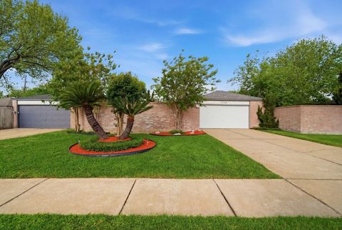 Tiny photo for 7346 Camino Verde Drive, Houston, TX 77083 (MLS # 95616806)