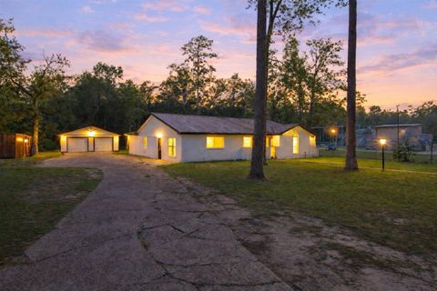 1702 Athens Drive New Caney TX 77357