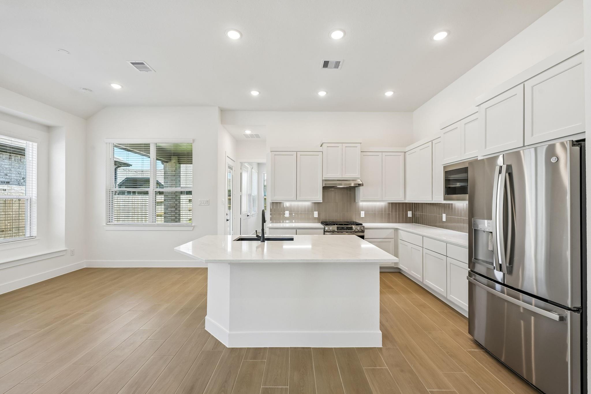 13222 Valley Orchard