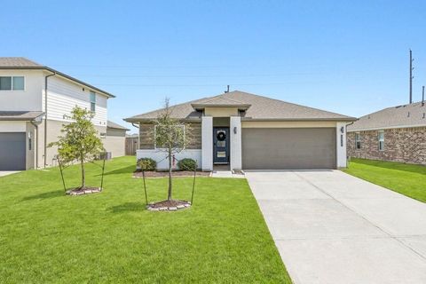 Photo of 14722 Sweet Water Drive, Baytown, TX 77523 (MLS # 62176905)